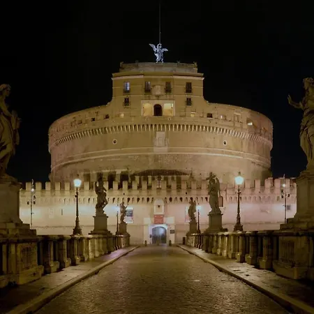 Saint Peter & Giulio Cesare 公寓
